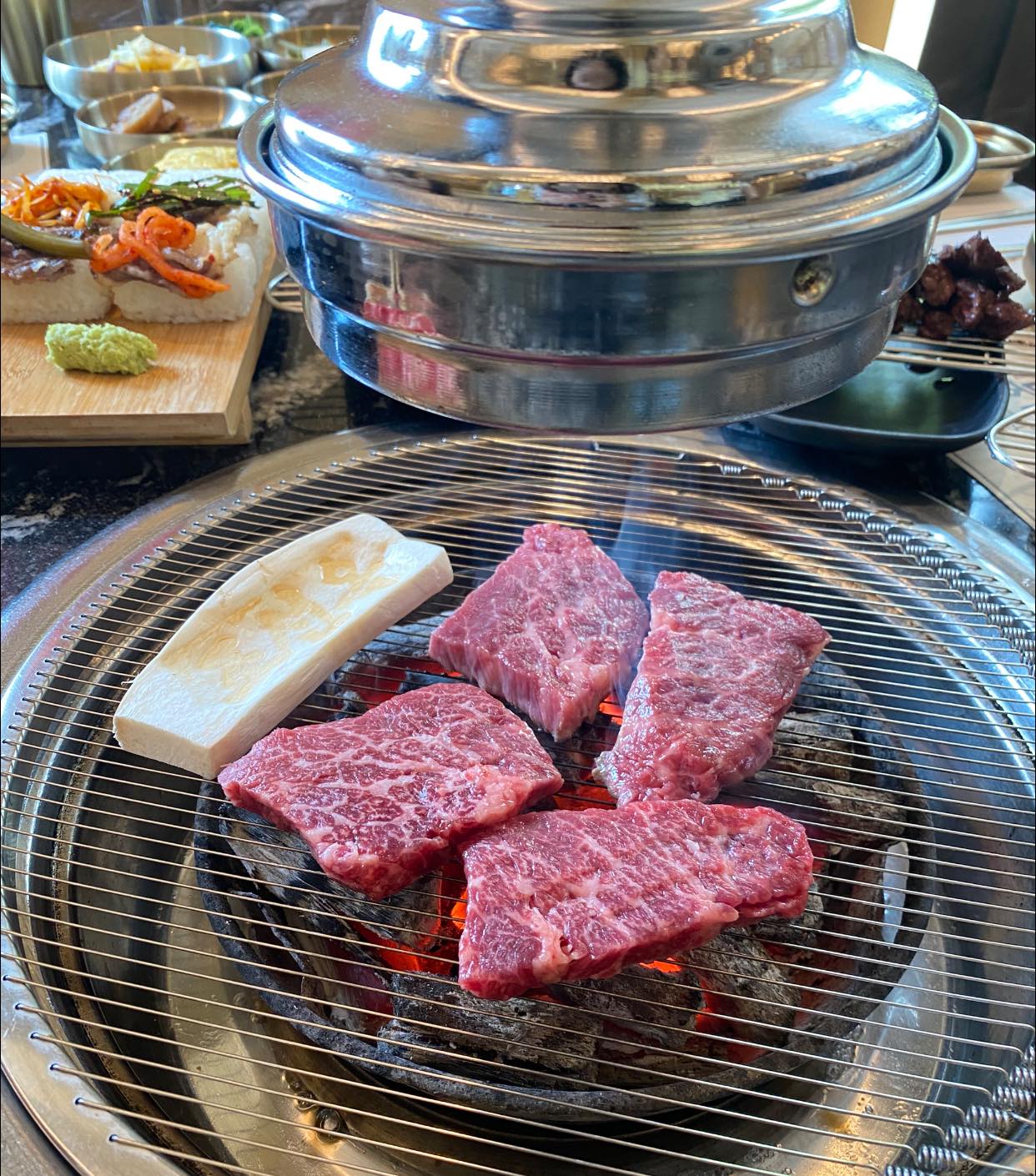 Thịt nướng Hàn Quốc là linh hồn của nhà hàng