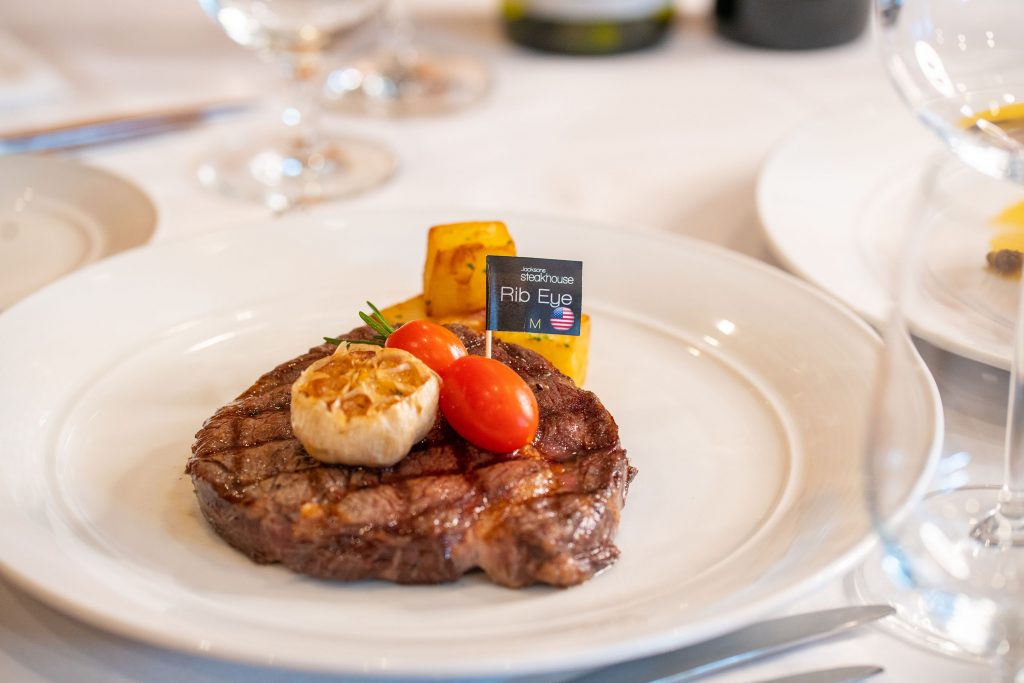 nhà hàng jacksons steakhouse