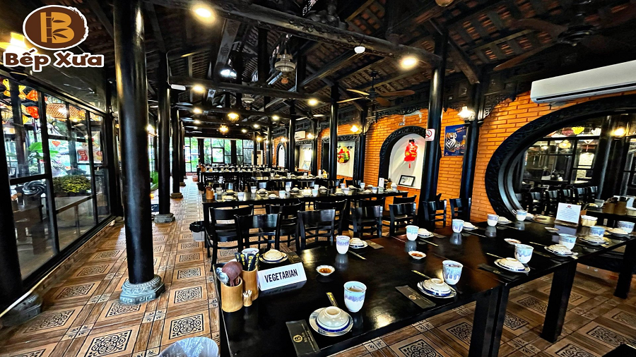 Không gian nhà hàng Bếp Xưa
