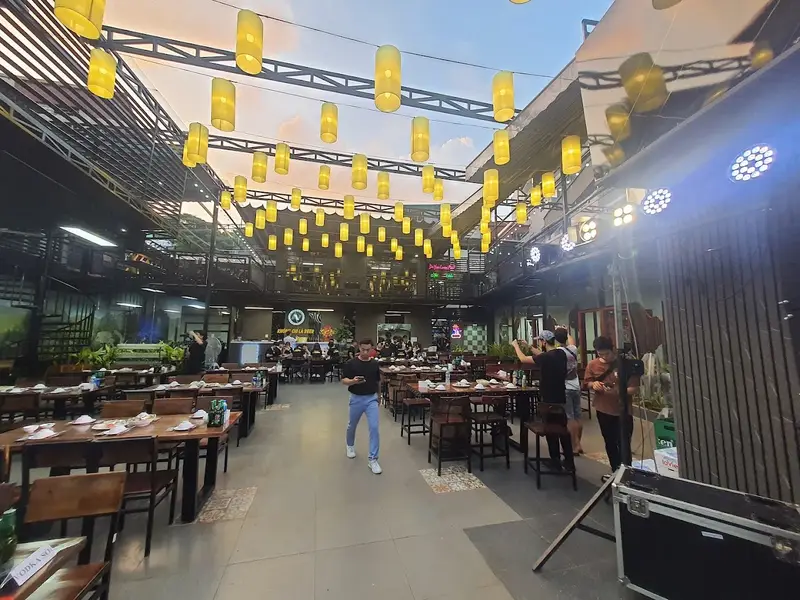 Nhà hàng A Vương