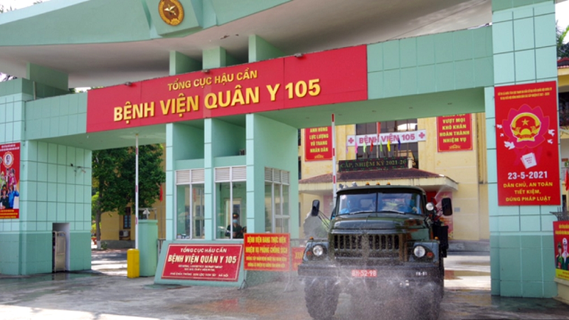 Cổng Bệnh viện Quân y 105