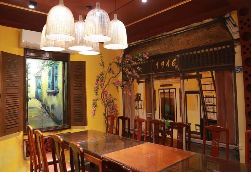 Không gian nhà hàng 1946 cửa bắc