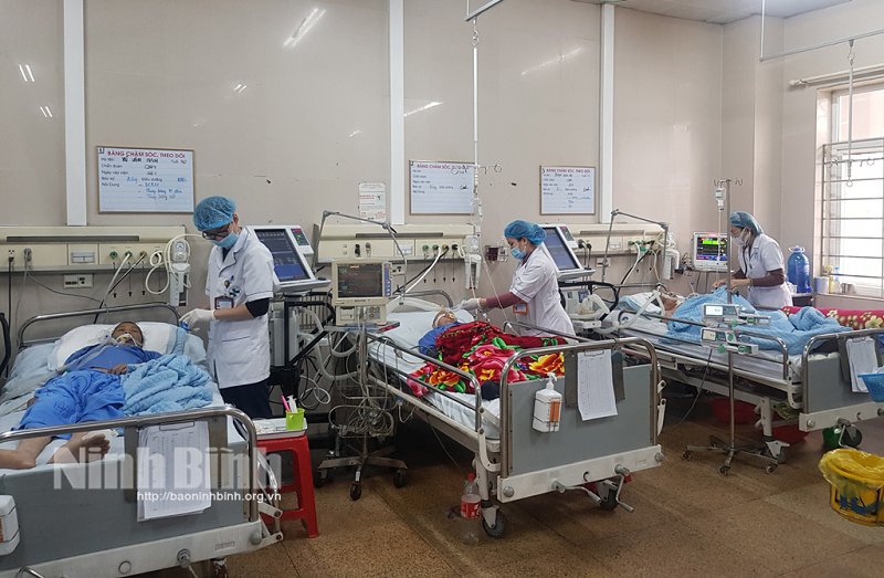 Cuyên môn kỹ thuật Bệnh viện 700 Giường Ninh Bình