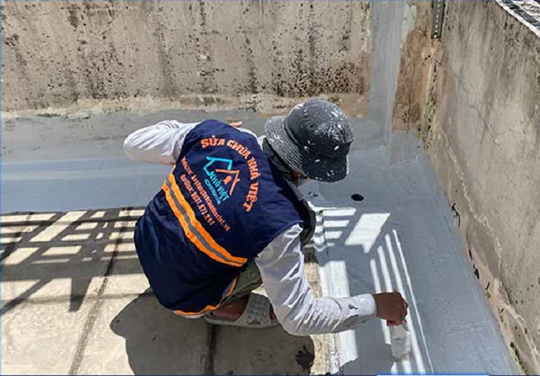 Lưu ý phong thủy khi chân tường bị thấm & cách khôi phục vượng khí